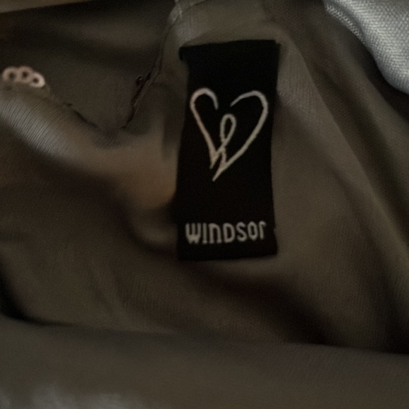 Size Small Windsor gray dress - Picture 5 of 5